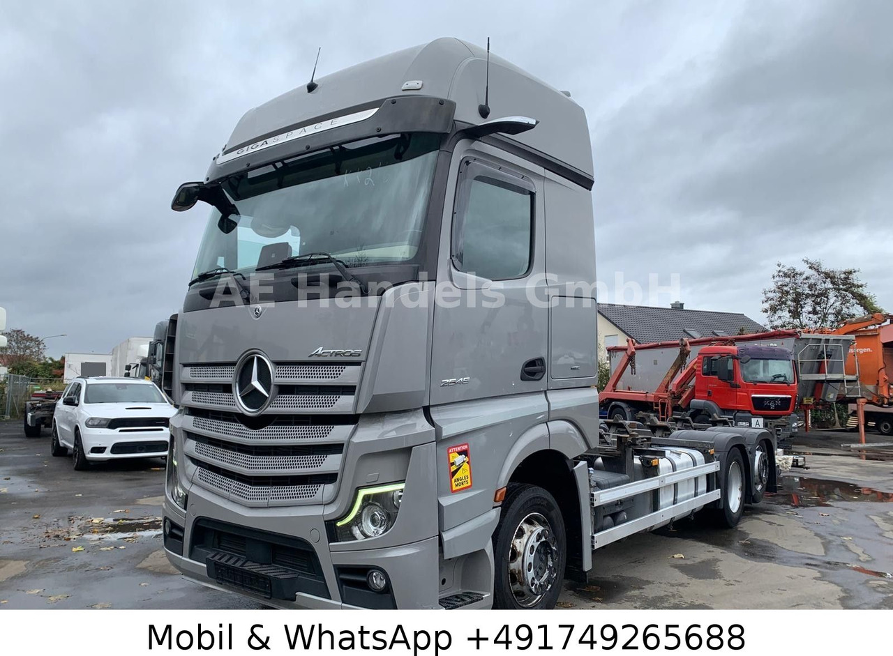 Mercedes-Benz Actros V 2545 GigaSpace BDF LL*Retarder/LBW/L+L - Грузовик-контейнеровоз/ Сменный кузов: фото 1 Mercedes-Benz Actros V 2545 GigaSpace BDF LL*Retarder/LBW/L+L - Грузовик-контейнеровоз/ Сменный кузов: фото 1