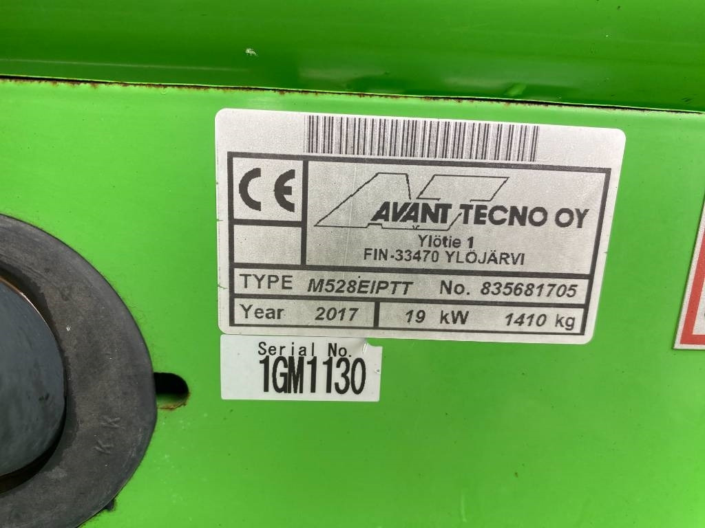 Компактный фронтальный погрузчик Avant M 528 EIPTT /Certificat CE endommagée: фото 10
