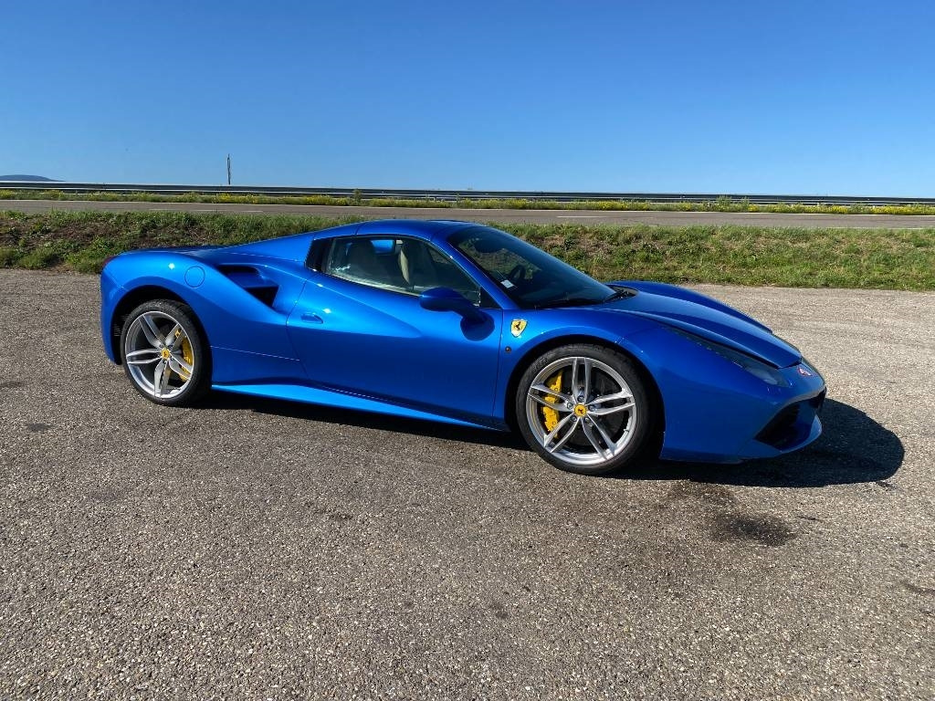 Ferrari 488 SPIDER -Carte Grise Française endommagé - Кабриолет: фото 4 Ferrari 488 SPIDER -Carte Grise Française endommagé - Кабриолет: фото 4