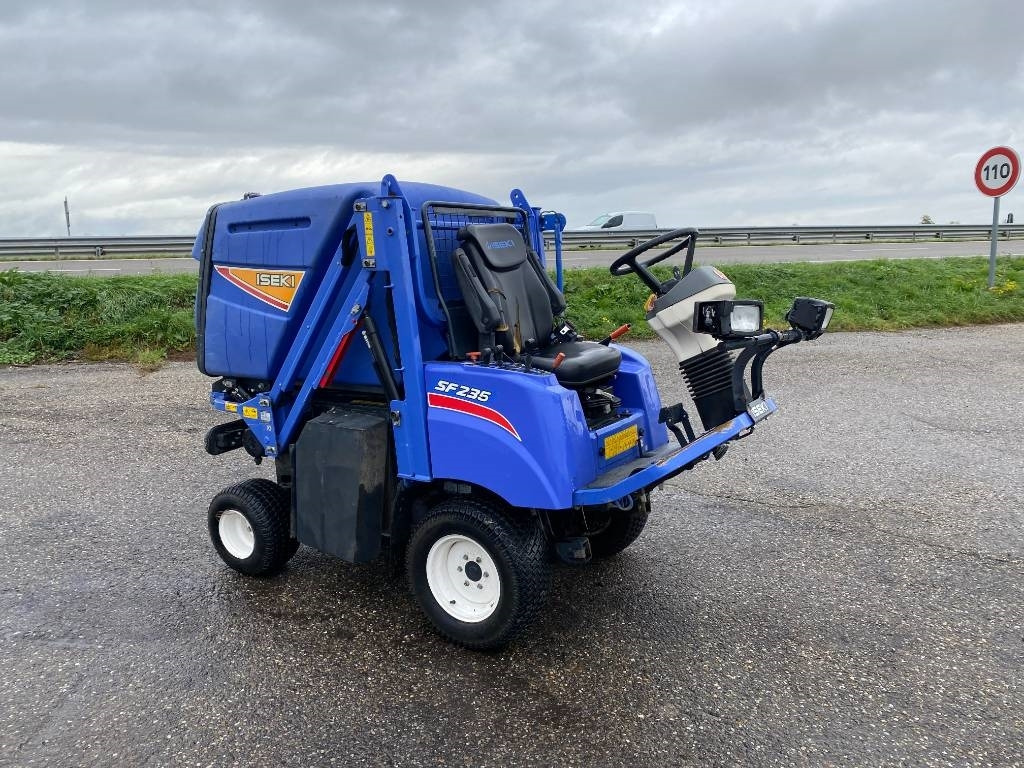 Iseki SF 235F 1er Main endommagée - Косилка: фото 5 Iseki SF 235F 1er Main endommagée - Косилка: фото 5