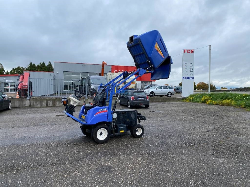 Iseki SF 235F 1er Main endommagée - Газонокосилка: фото 3 Iseki SF 235F 1er Main endommagée - Газонокосилка: фото 3