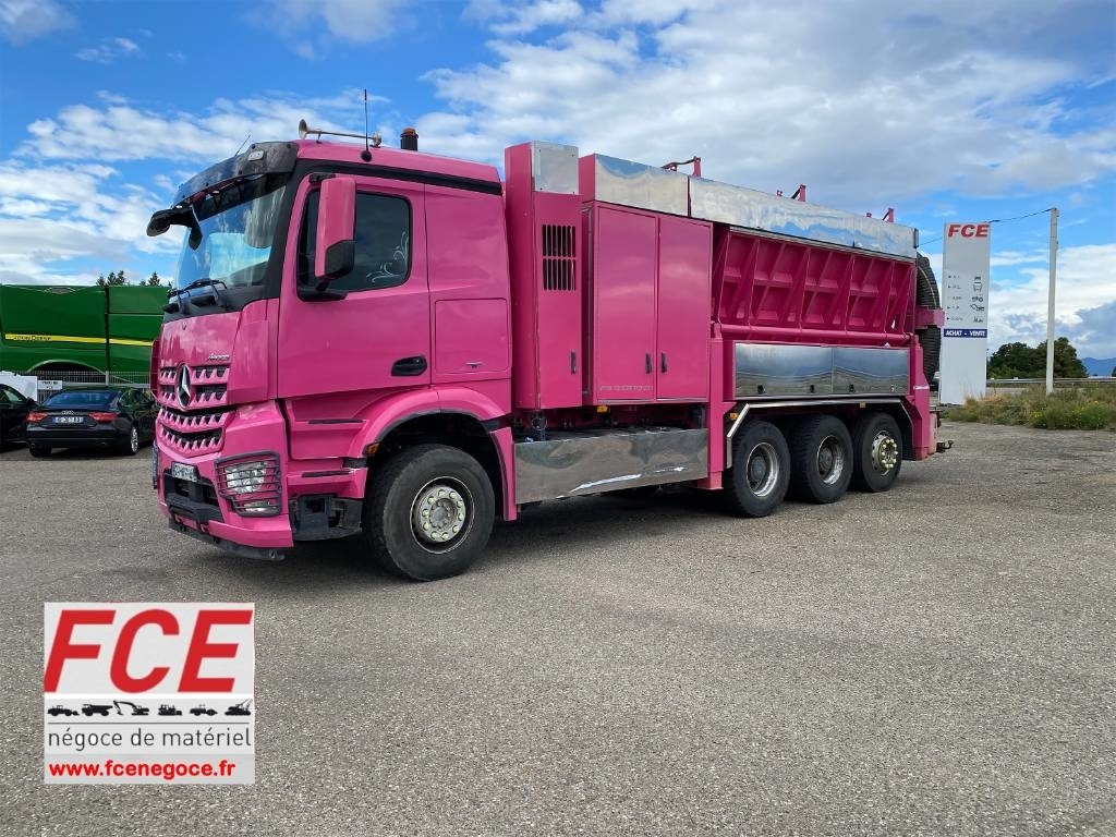 Mercedes-Benz ACTROS 3251/RSP ESE6-RD8000 endommagée - Ассенизатор: фото 1 Mercedes-Benz ACTROS 3251/RSP ESE6-RD8000 endommagée - Ассенизатор: фото 1
