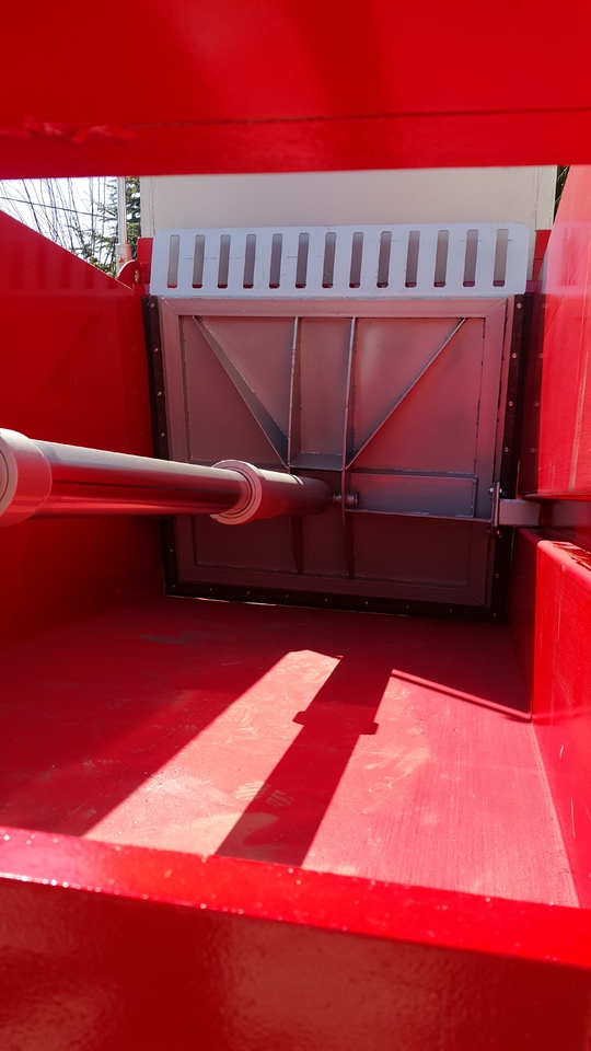 TARGET 5 TON HYDRAULIC PUSH MANURE SPREADER - Навозоразбрасыватель: фото 2 TARGET 5 TON HYDRAULIC PUSH MANURE SPREADER - Навозоразбрасыватель: фото 2