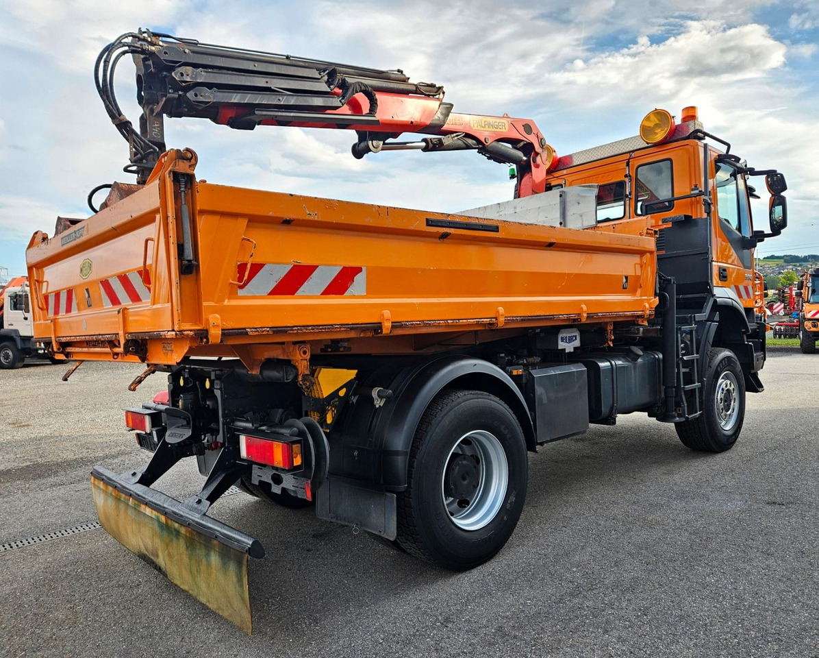 Iveco Trakker 190T33 4x4 Euro5 Kran Palfinger Funk - Самосвал, Автоманипулятор: фото 3 Iveco Trakker 190T33 4x4 Euro5 Kran Palfinger Funk - Самосвал, Автоманипулятор: фото 3