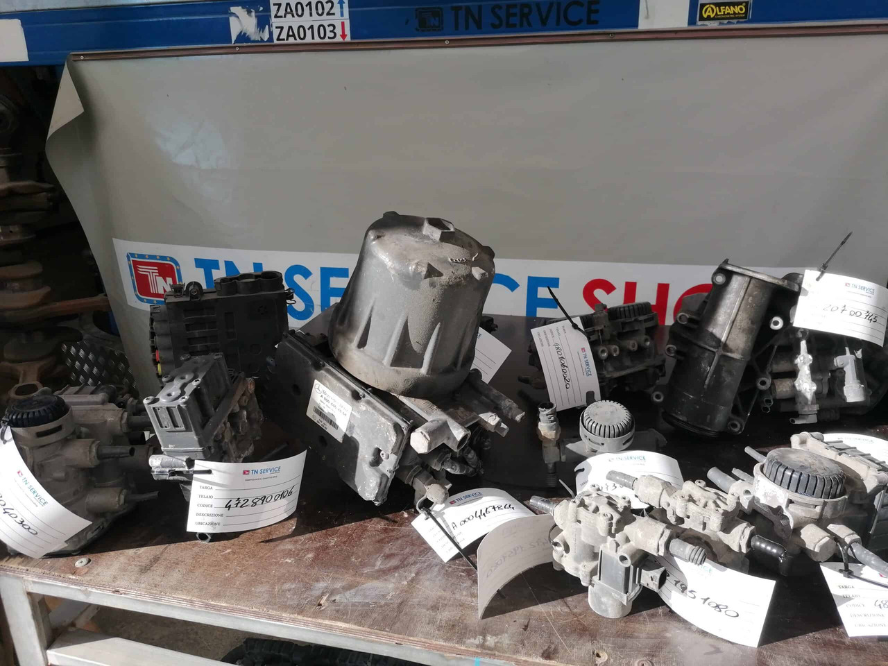 Valvole Pneumatiche - Гидравлический клапан для Грузовиков: фото 1 Valvole Pneumatiche - Гидравлический клапан для Грузовиков: фото 1