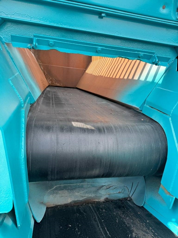 Przesiewacz Powerscreen 1700, 4 Frakcje, 3 Pokłady - Грохот: фото 5 Przesiewacz Powerscreen 1700, 4 Frakcje, 3 Pokłady - Грохот: фото 5