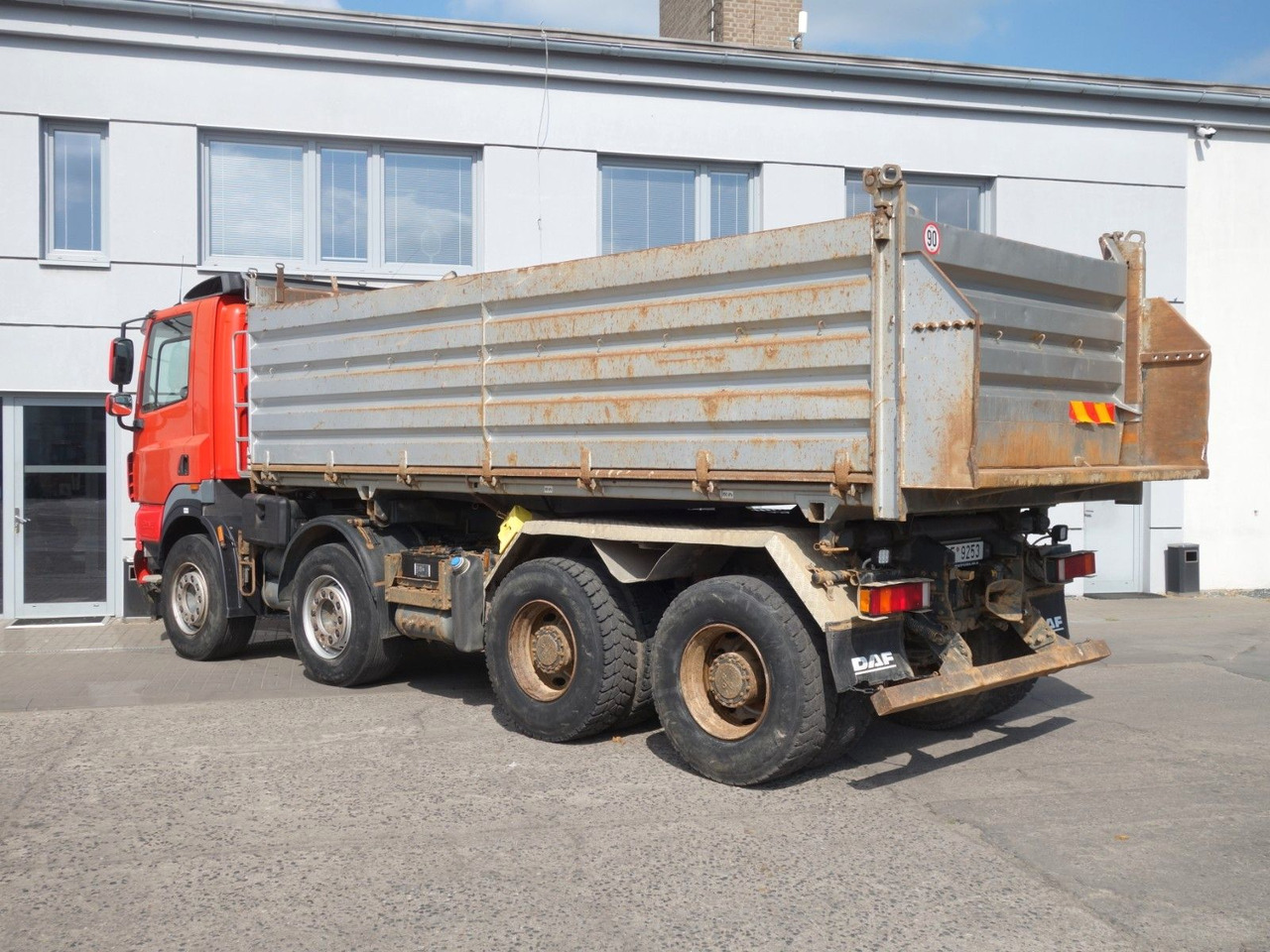 DAF CF85.410 8x4 mit Meiller - Самосвал: фото 4 DAF CF85.410 8x4 mit Meiller - Самосвал: фото 4