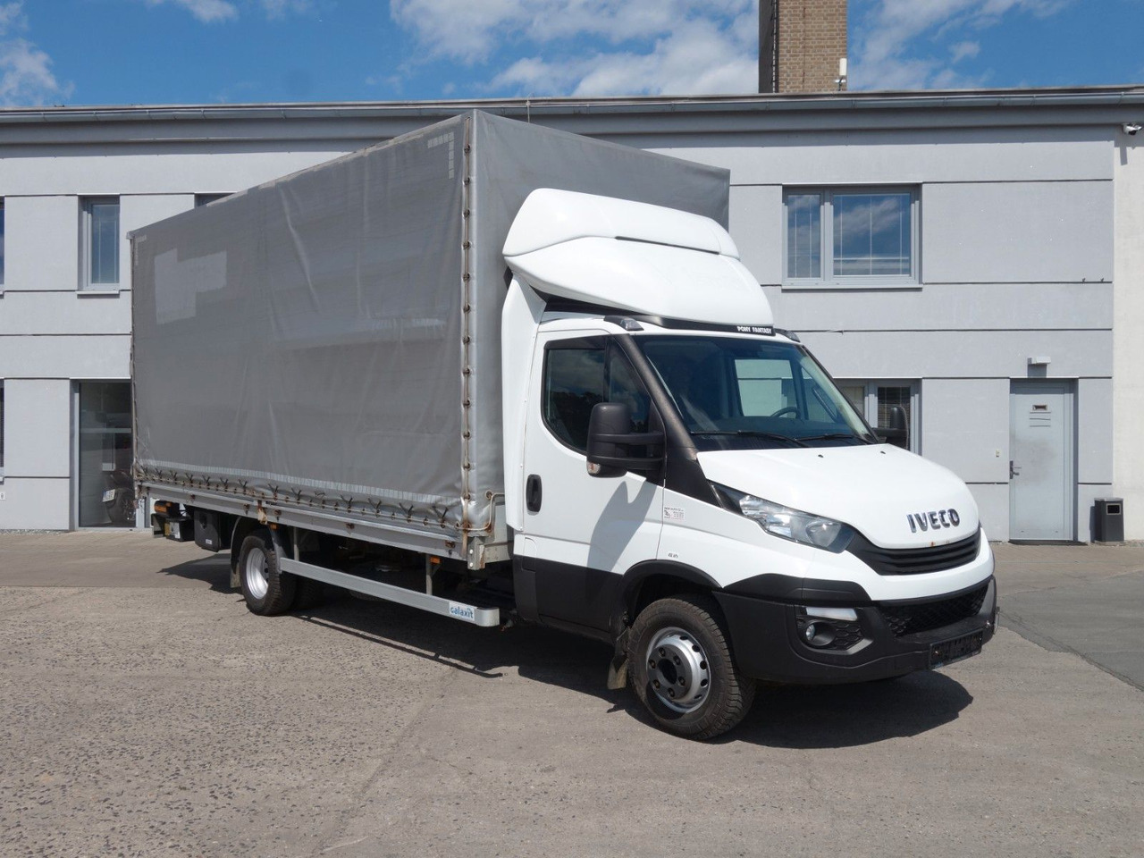 Iveco Daily 70C18 mit LBW - Тентованный фургон: фото 2 Iveco Daily 70C18 mit LBW - Тентованный фургон: фото 2