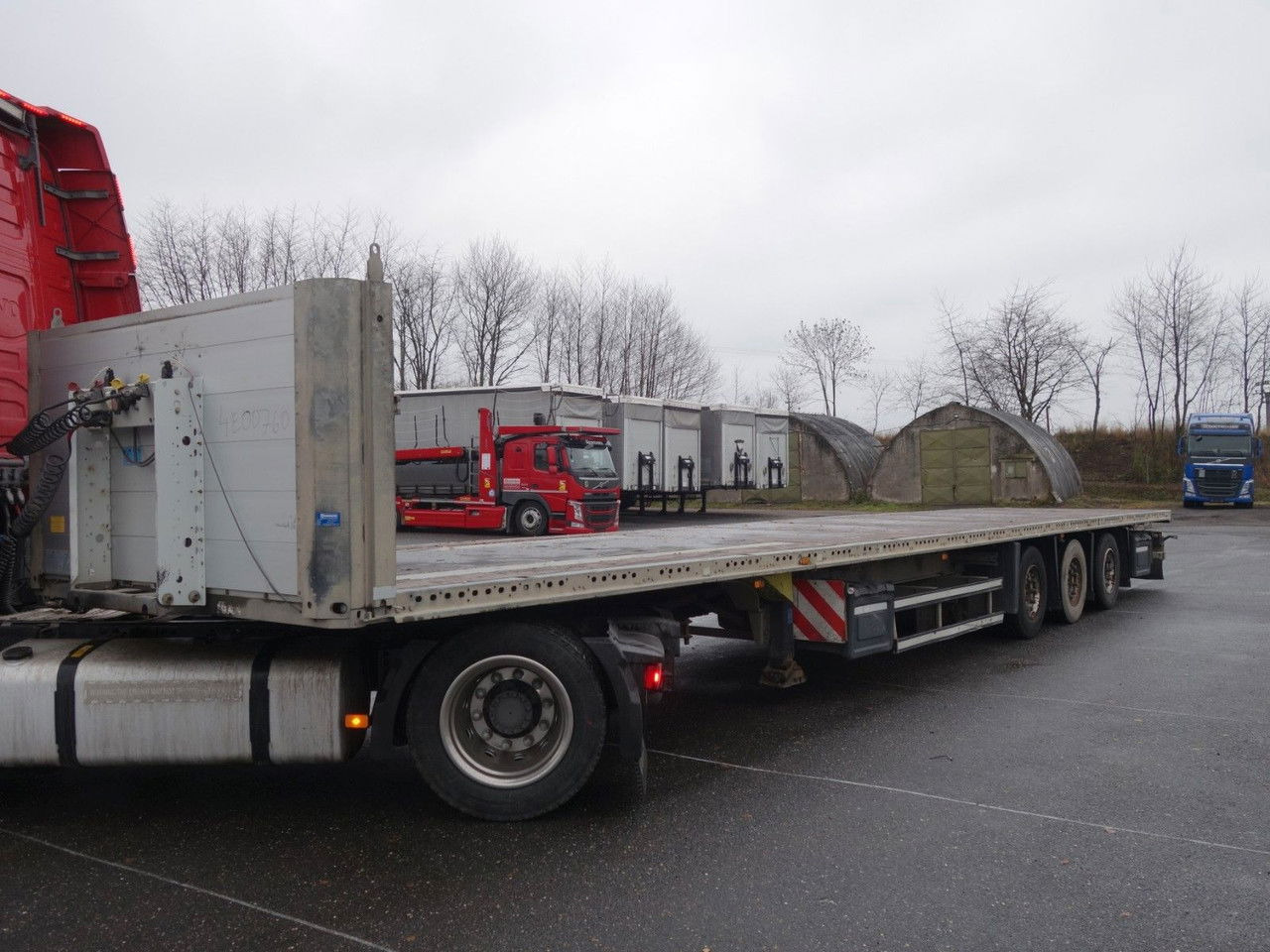 Schmitz Cargobull SPL 24/L Lowdeck SPL 24/L Lowdeck - Полуприцеп бортовой/ Платформа: фото 3 Schmitz Cargobull SPL 24/L Lowdeck SPL 24/L Lowdeck - Полуприцеп бортовой/ Платформа: фото 3