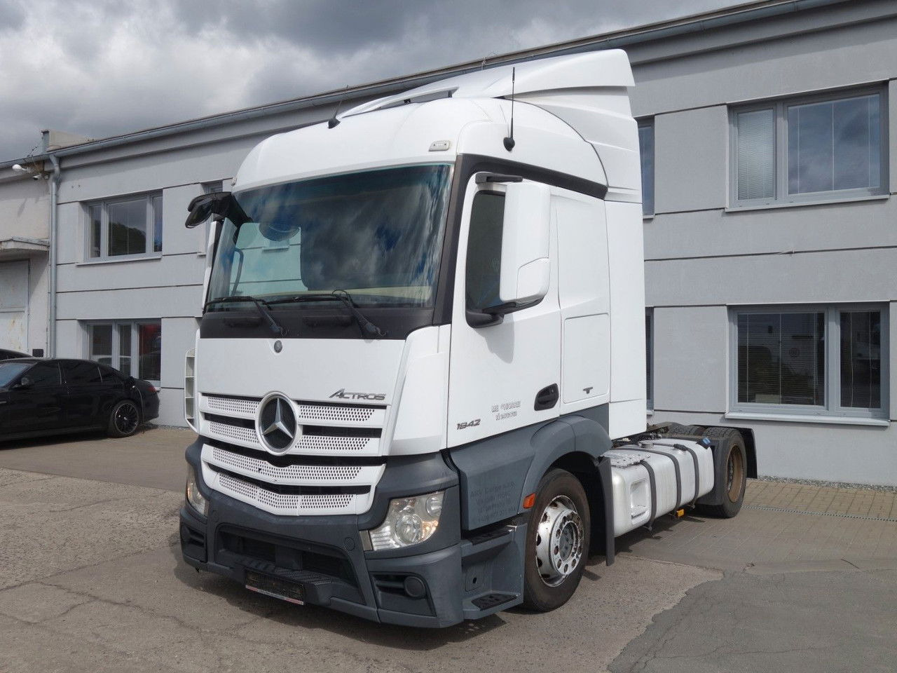 Mercedes-Benz Actros 1842 Lsnrl - Тягач: фото 1 Mercedes-Benz Actros 1842 Lsnrl - Тягач: фото 1