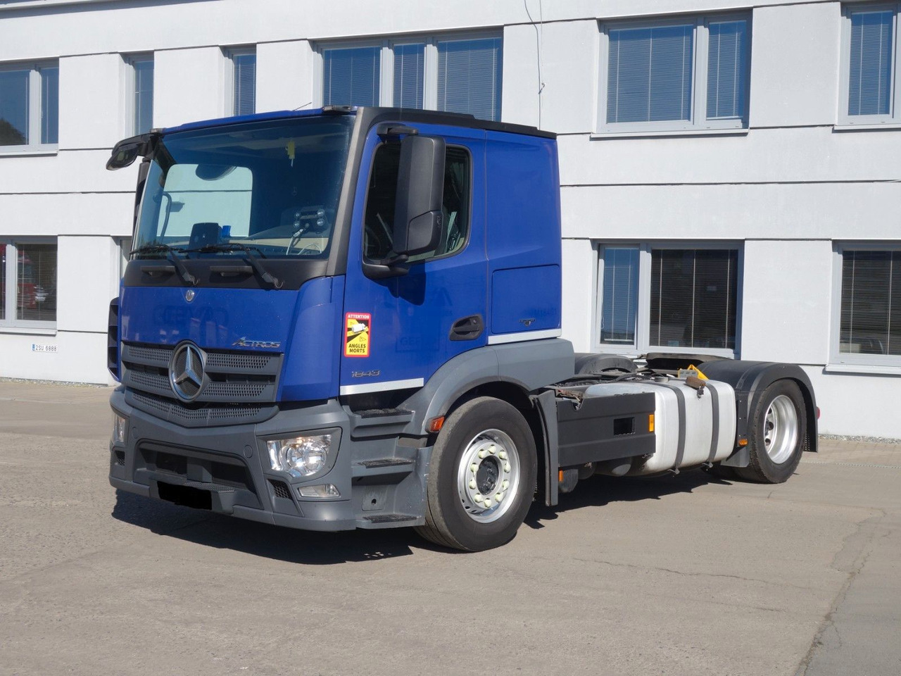Mercedes-Benz Actros 1843 LSNRL LD, Retarder, Navi, 9 Stk. - Тягач: фото 2 Mercedes-Benz Actros 1843 LSNRL LD, Retarder, Navi, 9 Stk. - Тягач: фото 2