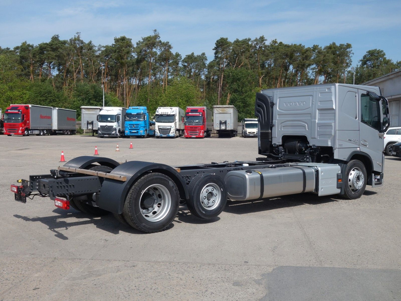 Volvo FM13 460 6x2 Neue RTO , Kassbohrer, Rolfo, Rimo - Грузовик-шасси: фото 4 Volvo FM13 460 6x2 Neue RTO , Kassbohrer, Rolfo, Rimo - Грузовик-шасси: фото 4