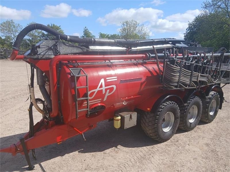 AP GV 25 m. 24 meter AP slangebom - Цистерна для жидкого навоза: фото 1 AP GV 25 m. 24 meter AP slangebom - Цистерна для жидкого навоза: фото 1