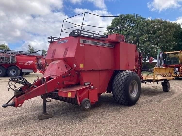 Massey Ferguson LB190 Fieldstar *** m. parkland ballevogn *** - Пресс-подборщик тюковый: фото 1 Massey Ferguson LB190 Fieldstar *** m. parkland ballevogn *** - Пресс-подборщик тюковый: фото 1