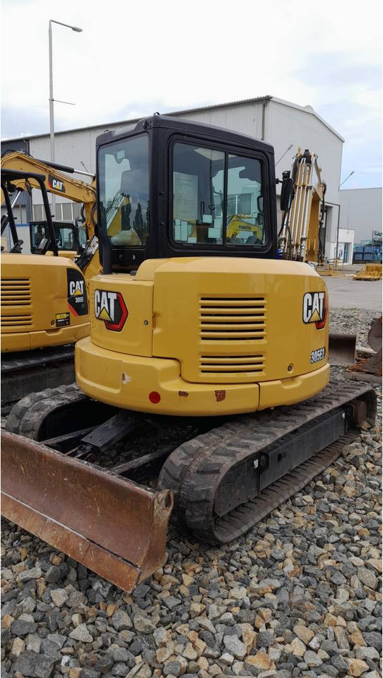 CAT 305E2CR - Гусеничный экскаватор: фото 3 CAT 305E2CR - Гусеничный экскаватор: фото 3