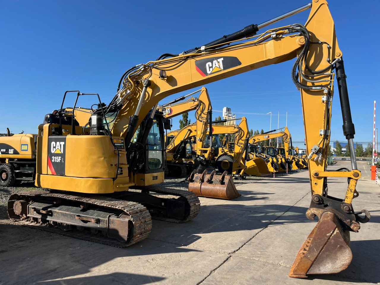CAT 315FLCR - Гусеничный экскаватор: фото 2 CAT 315FLCR - Гусеничный экскаватор: фото 2