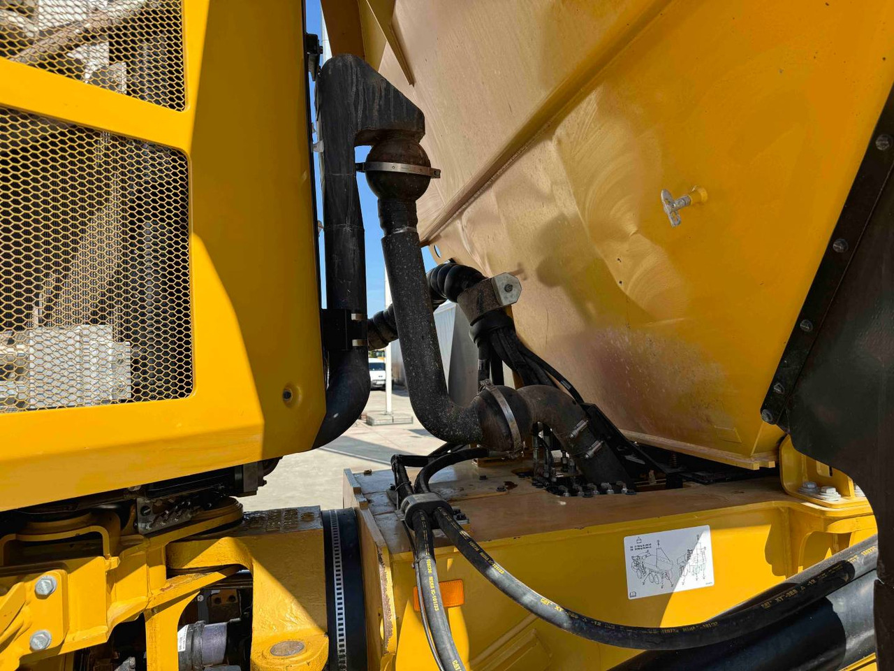 CAT 730 в лизинг CAT 730: фото 9