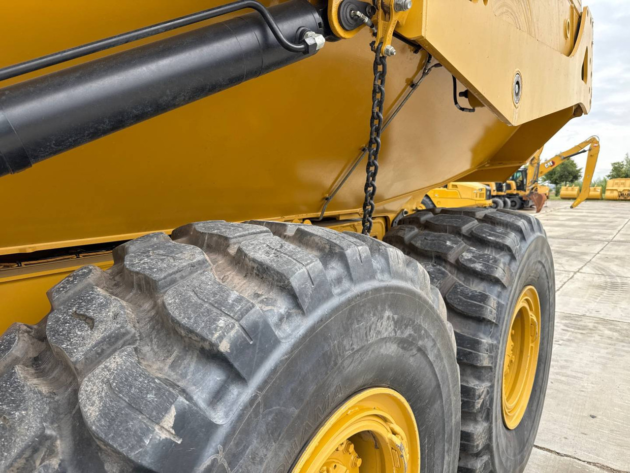 Сочленённый самосвал CAT 730: фото 20 Сочленённый самосвал CAT 730: фото 20