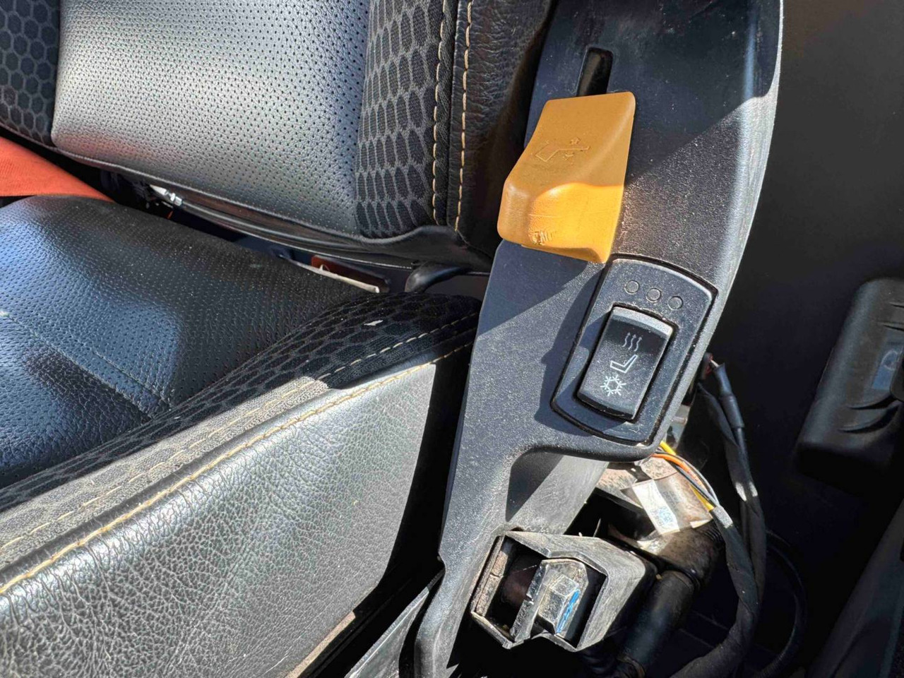 CAT 730 в лизинг CAT 730: фото 16