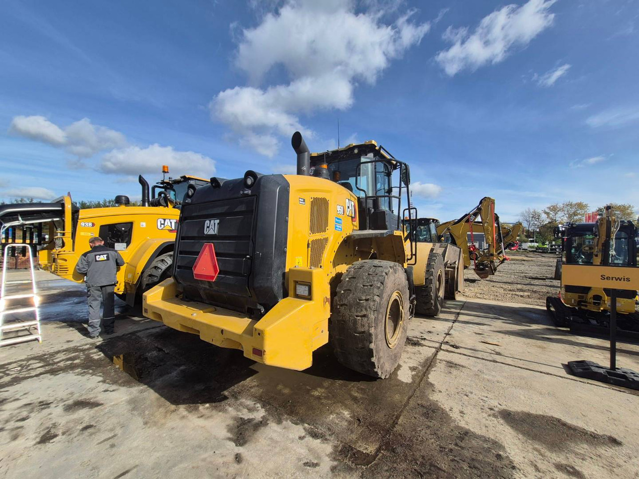 CAT 950 - Колёсный погрузчик: фото 3 CAT 950 - Колёсный погрузчик: фото 3