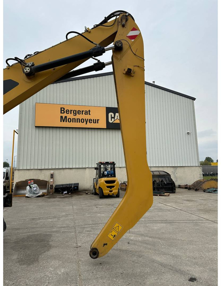 Колёсный экскаватор CAT MH3022: фото 21 Колёсный экскаватор CAT MH3022: фото 21