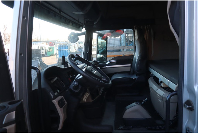 MAN F99L47 TGX XLX 81.60000-7919 - Кабина и интерьер для Грузовиков: фото 5 MAN F99L47 TGX XLX 81.60000-7919 - Кабина и интерьер для Грузовиков: фото 5