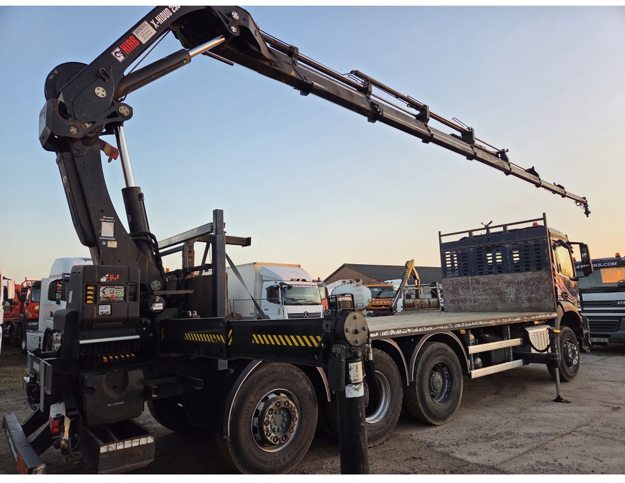 Mercedes Arocs 3240 8x4 Open Truck Crane HIAB X-HIDUO 258 E-7 7 extensions - Грузовик бортовой/ Платформа, Автоманипулятор: фото 2 Mercedes Arocs 3240 8x4 Open Truck Crane HIAB X-HIDUO 258 E-7 7 extensions - Грузовик бортовой/ Платформа, Автоманипулятор: фото 2