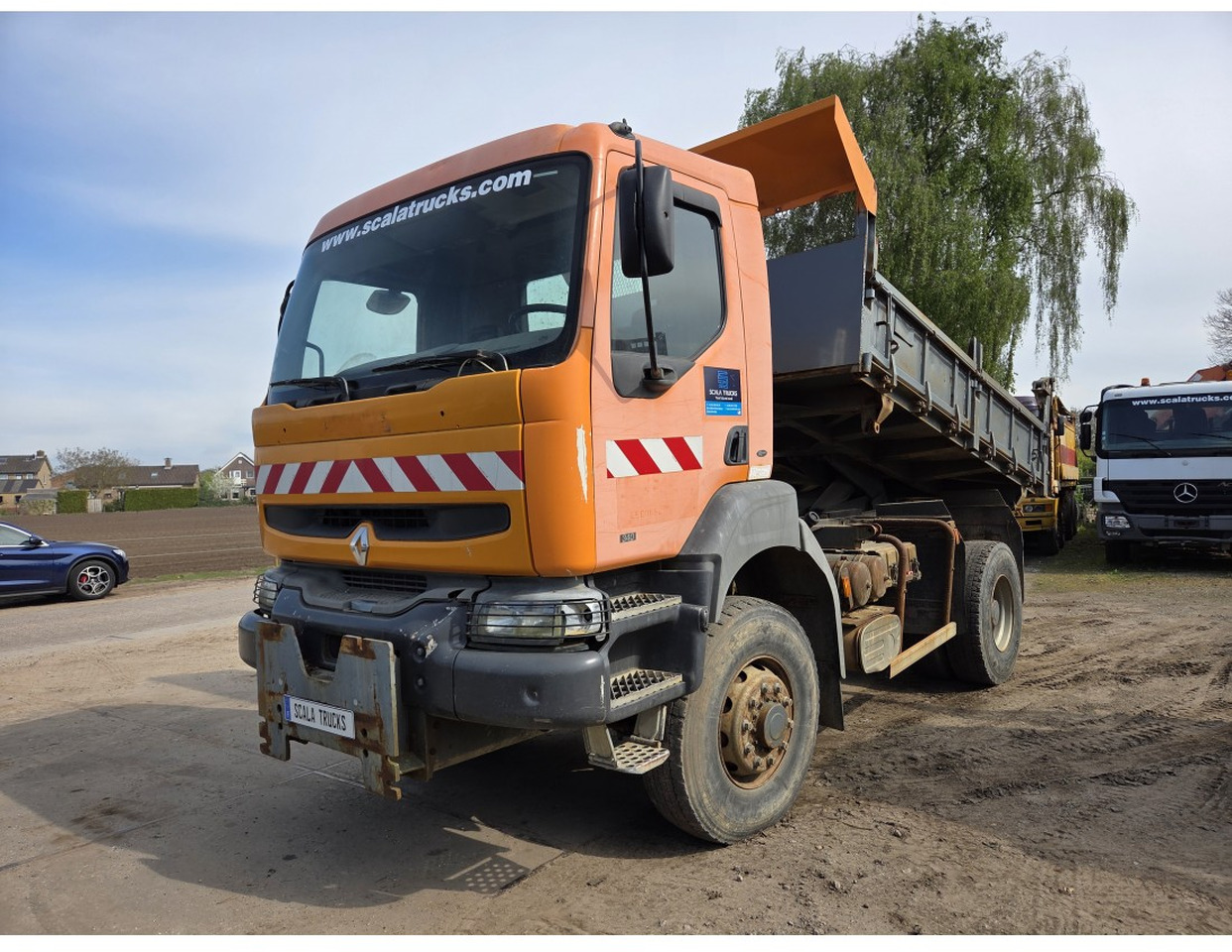 Renault Kerax 340 4x4 Tipper Manual Gearbox Mechanical pump Pompe Mecanique - Самосвал: фото 1 Renault Kerax 340 4x4 Tipper Manual Gearbox Mechanical pump Pompe Mecanique - Самосвал: фото 1