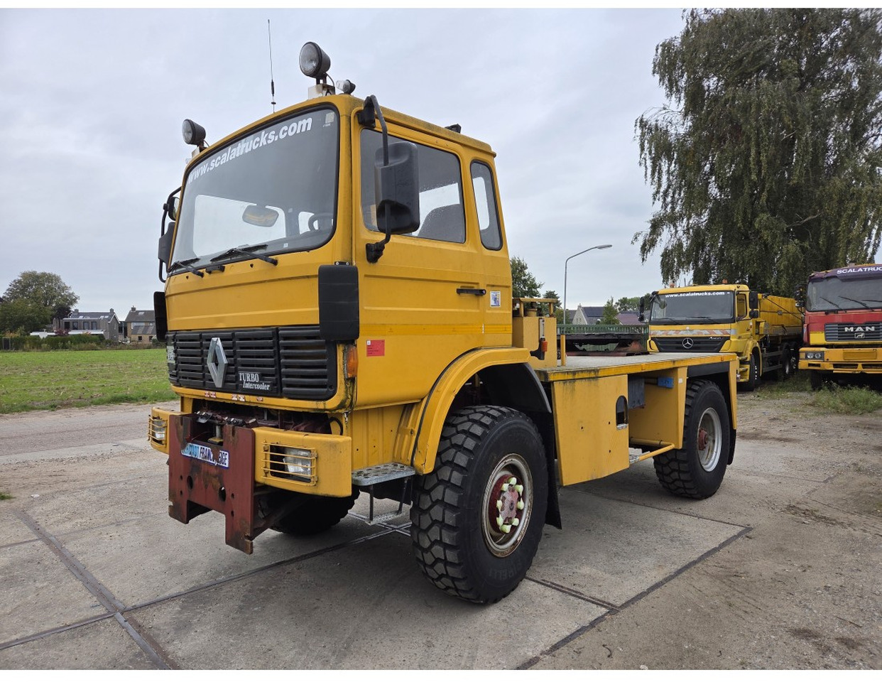 RENAULT M170 4x4 TRACTOR UNIT FULL SPRING SUSPENSION VERY LOW MILEAGE - Тягач: фото 1 RENAULT M170 4x4 TRACTOR UNIT FULL SPRING SUSPENSION VERY LOW MILEAGE - Тягач: фото 1