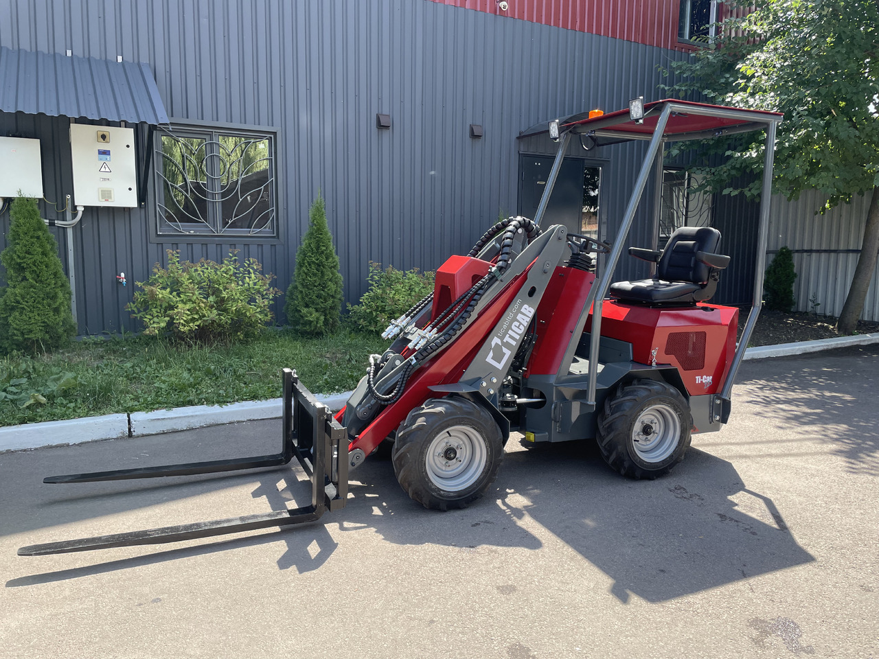 TICAB Multifunctional Mini Loader, Compact Wheel Loader, Manufacturer! - Дизельный погрузчик: фото 4 TICAB Multifunctional Mini Loader, Compact Wheel Loader, Manufacturer! - Дизельный погрузчик: фото 4