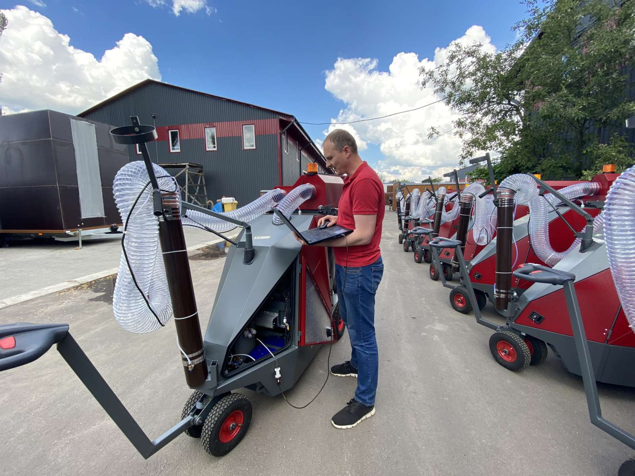 ТІСАВ Street Vacuum Cleaner, Outdoor Vacuum Sweeper, Manufacturer, City Ant - Промышленный пылесос: фото 5 ТІСАВ Street Vacuum Cleaner, Outdoor Vacuum Sweeper, Manufacturer, City Ant - Промышленный пылесос: фото 5