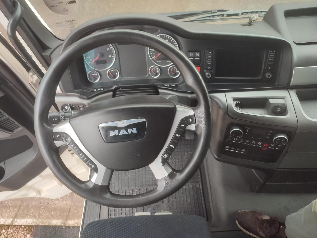 Тягач MAN TGX 18.440: фото 9