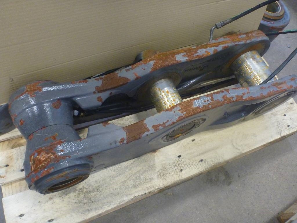 Volvo L 180 H Nedre tiltlänk - Стрела для Строительной техники: фото 2 Volvo L 180 H Nedre tiltlänk - Стрела для Строительной техники: фото 2