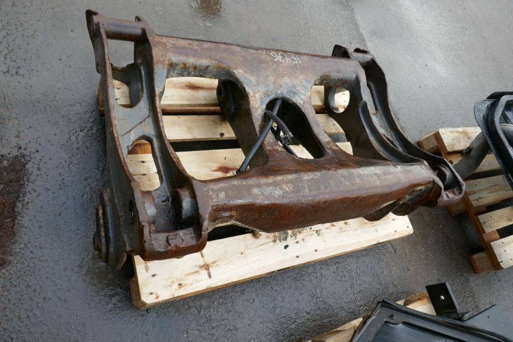 Volvo L90E Redskapsfäste - Сцепное устройство для Строительной техники: фото 2 Volvo L90E Redskapsfäste - Сцепное устройство для Строительной техники: фото 2