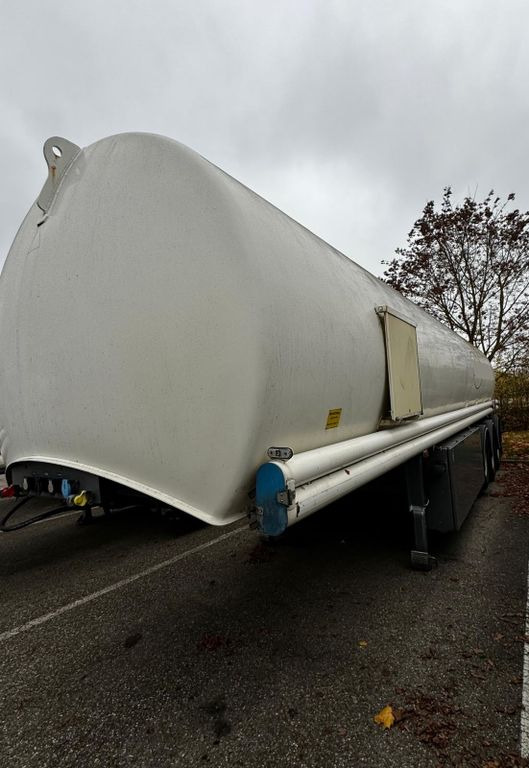 Schrader ADR, Treibstoff Diesel/Benzin, 4 Kammern, Sening - Полуприцеп-цистерна: фото 4 Schrader ADR, Treibstoff Diesel/Benzin, 4 Kammern, Sening - Полуприцеп-цистерна: фото 4