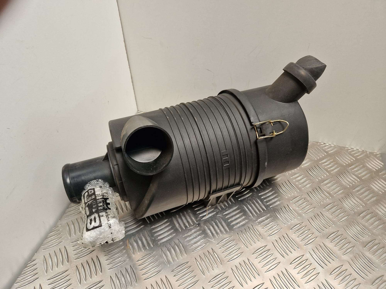 Donaldson air filter assembly JCB - Двигатель и запчасти для Строительной техники: фото 2 Donaldson air filter assembly JCB - Двигатель и запчасти для Строительной техники: фото 2