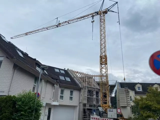 2015 Liebherr 34 K - Башенный кран: фото 1 2015 Liebherr 34 K - Башенный кран: фото 1