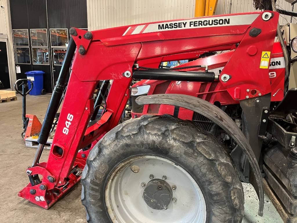 Lastare / Loader MF 946 Trima Ålö till Massey Ferg - Фронтальный погрузчик для трактора: фото 1 Lastare / Loader MF 946 Trima Ålö till Massey Ferg - Фронтальный погрузчик для трактора: фото 1