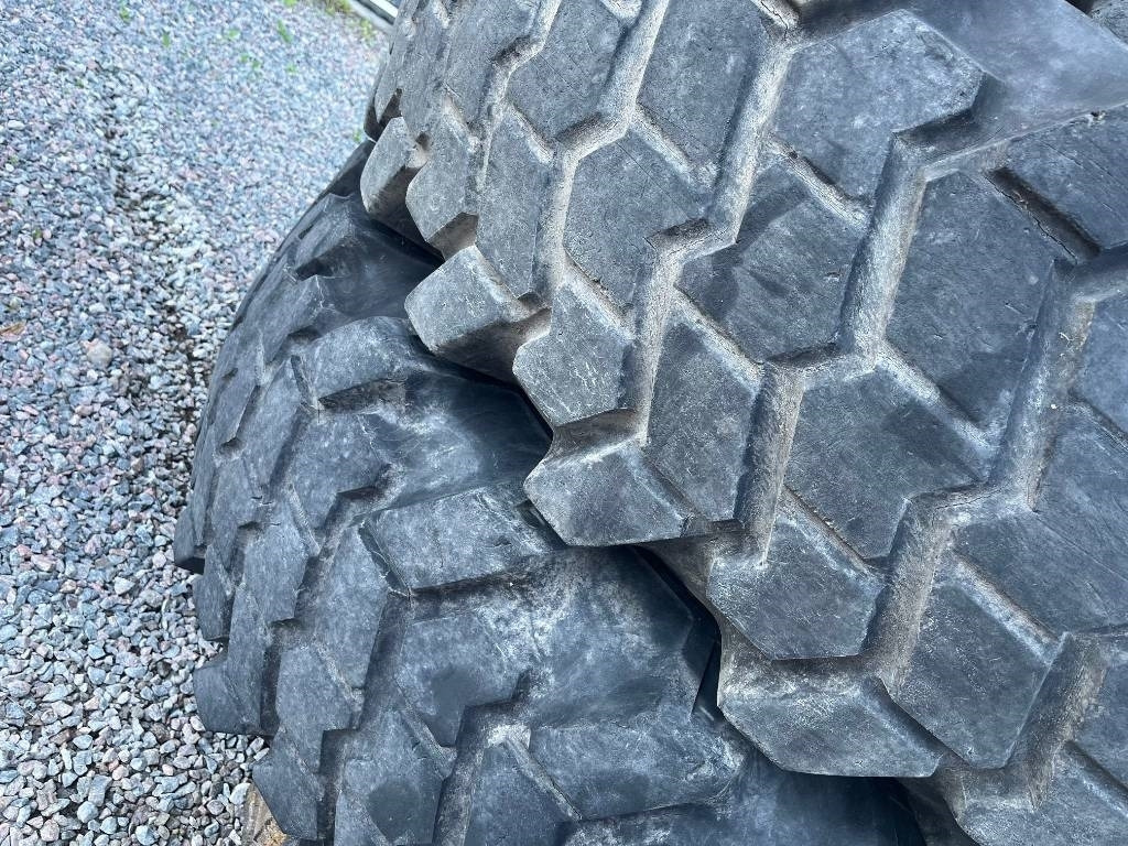 Nokia 18,4-34 14,9-24 till Volvo Bm 840 841 - Шина для Строительной техники: фото 3 Nokia 18,4-34 14,9-24 till Volvo Bm 840 841 - Шина для Строительной техники: фото 3