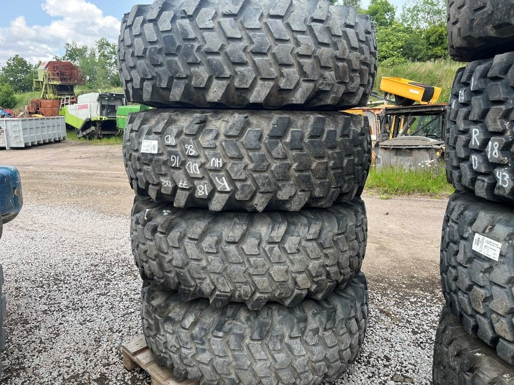 Nokian Industrial 18,4 B 30 Huddig 860 D  - Колесо: фото 1 Nokian Industrial 18,4 B 30 Huddig 860 D  - Колесо: фото 1
