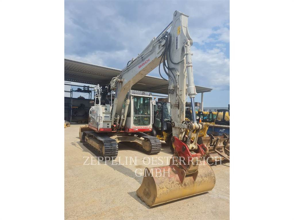 Takeuchi TB2150R - Гусеничный экскаватор: фото 2 Takeuchi TB2150R - Гусеничный экскаватор: фото 2