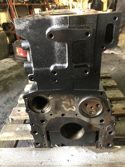 BLOK CYLINDRÓW Caterpillar C4.4 3711H26A/1 | PERKINS Blok silnika 1104D-44T 1104C-44T - Блок цилиндров для Строительной техники: фото 3 BLOK CYLINDRÓW Caterpillar C4.4 3711H26A/1 | PERKINS Blok silnika 1104D-44T 1104C-44T - Блок цилиндров для Строительной техники: фото 3