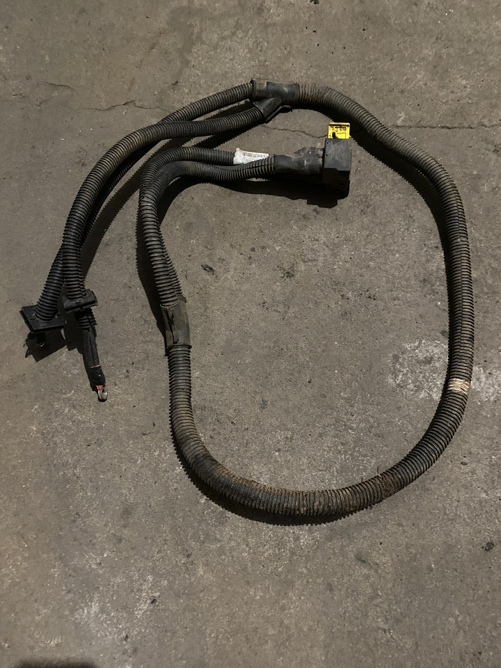 Claas Arion 550-520 650-620 - kabel wiązka elektryczna 0021500712 - Кабели/ Провода для Тракторов: фото 1 Claas Arion 550-520 650-620 - kabel wiązka elektryczna 0021500712 - Кабели/ Провода для Тракторов: фото 1