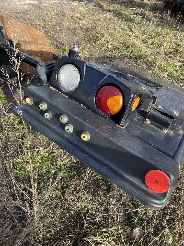 Claas Lexion - błotnik guziki sterowanie - Крыло для Сельскохозяйственной техники: фото 1 Claas Lexion - błotnik guziki sterowanie - Крыло для Сельскохозяйственной техники: фото 1