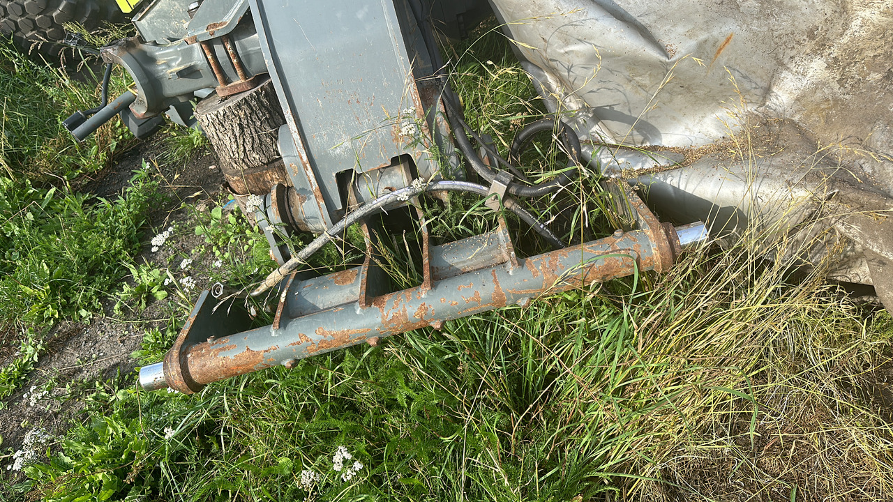 Claas Scorpion Karetka adapter nośnik narzędzi - Сцепное устройство для Сельскохозяйственной техники: фото 5 Claas Scorpion Karetka adapter nośnik narzędzi - Сцепное устройство для Сельскохозяйственной техники: фото 5