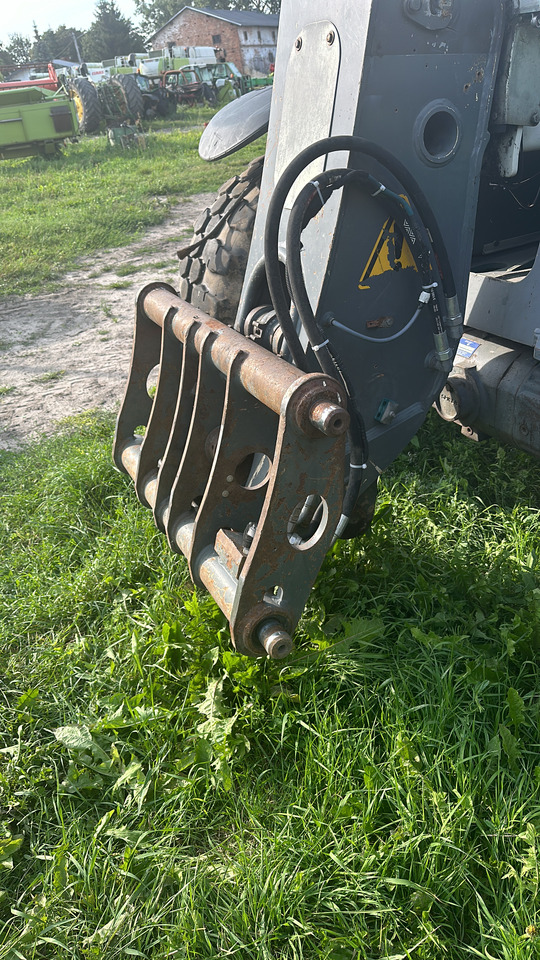 Claas Scorpion Karetka adapter nośnik narzędzi - Сцепное устройство для Сельскохозяйственной техники: фото 3 Claas Scorpion Karetka adapter nośnik narzędzi - Сцепное устройство для Сельскохозяйственной техники: фото 3