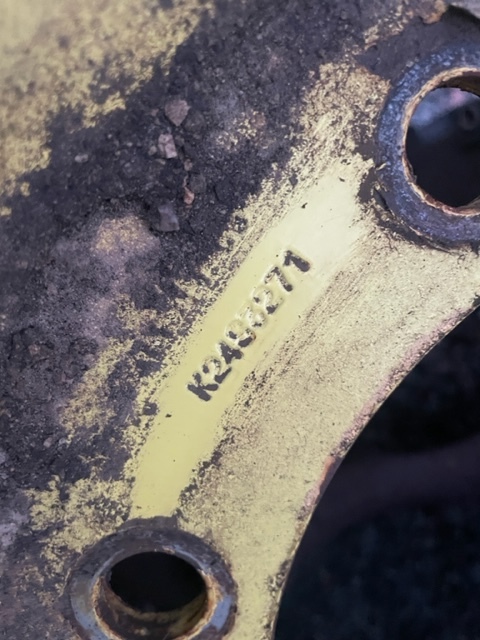 Felga 15x24 john deere 3200 , 3215 , 3220, 3400 , 3415 , 3420 - Колесный диск для Сельскохозяйственной техники: фото 2 Felga 15x24 john deere 3200 , 3215 , 3220, 3400 , 3415 , 3420 - Колесный диск для Сельскохозяйственной техники: фото 2