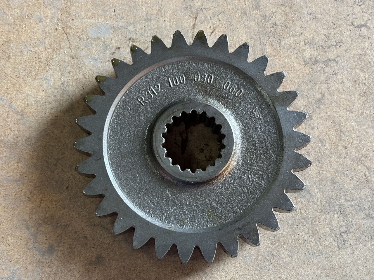 Fendt 307 308 309 310 311 312 Koło Zębate Walcowe 312100080060 - Коробка передач и запчасти для Сельскохозяйственной техники: фото 1 Fendt 307 308 309 310 311 312 Koło Zębate Walcowe 312100080060 - Коробка передач и запчасти для Сельскохозяйственной техники: фото 1