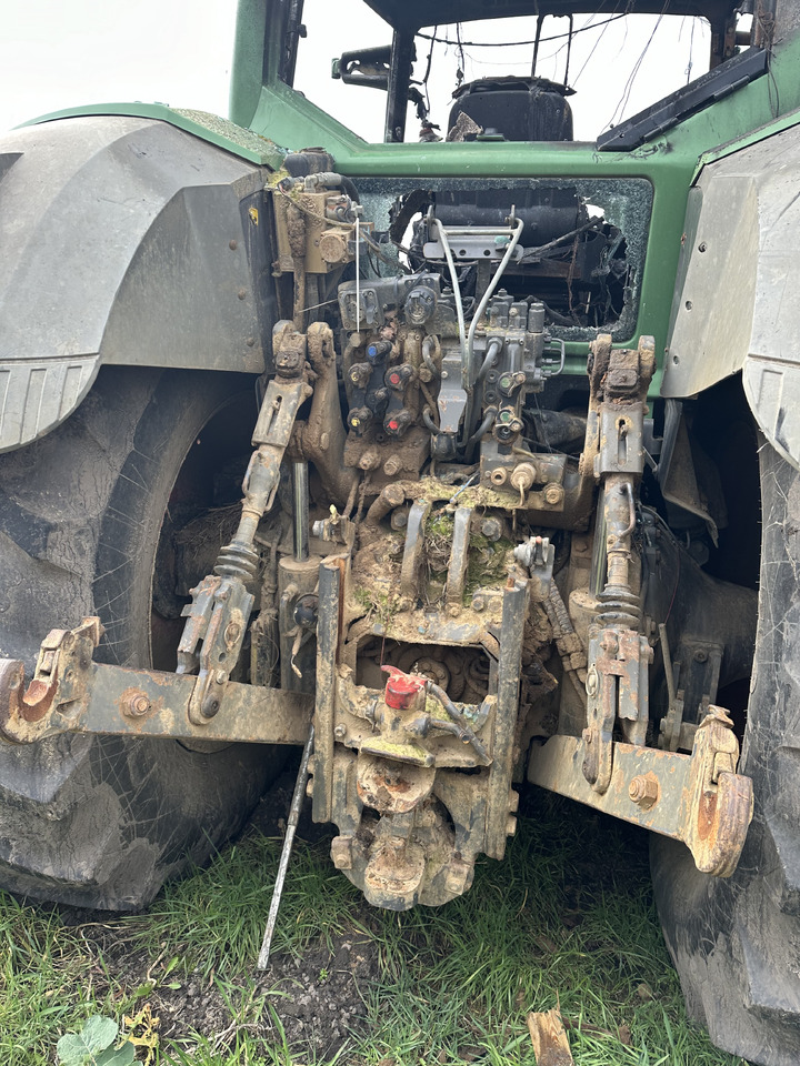 Fendt 828 Vario części zwolnica zwrotnica , skrzynia biegów , silnik , most napędowy przedni i tylni - Бортовой редуктор для Сельскохозяйственной техники: фото 4 Fendt 828 Vario części zwolnica zwrotnica , skrzynia biegów , silnik , most napędowy przedni i tylni - Бортовой редуктор для Сельскохозяйственной техники: фото 4
