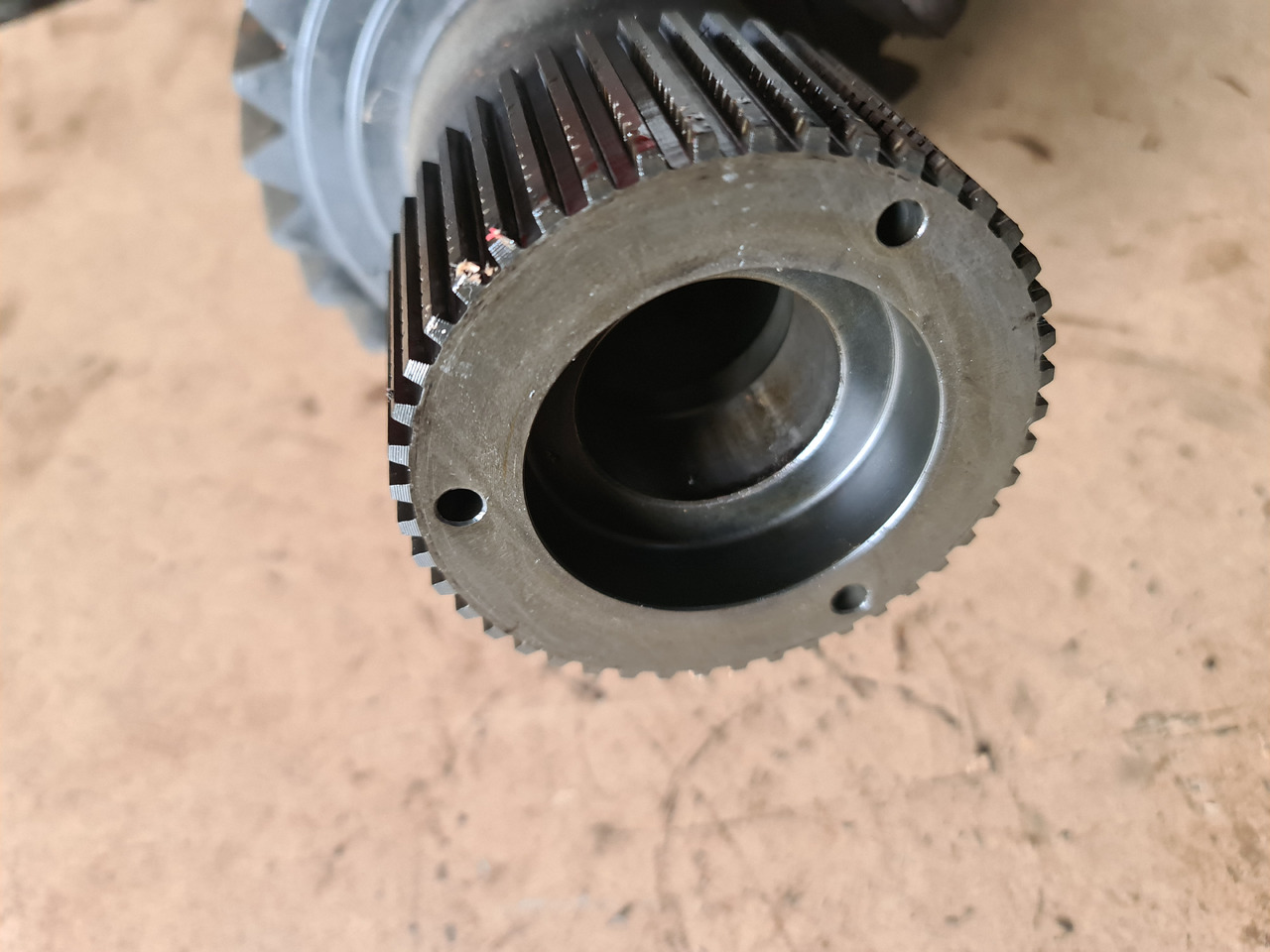 John Deere 4050 4055 4250 4255 4450 4555 Koło zębate skrzyni biegów Bieg R81379 Z=27 - Коробка передач и запчасти для Сельскохозяйственной техники: фото 2 John Deere 4050 4055 4250 4255 4450 4555 Koło zębate skrzyni biegów Bieg R81379 Z=27 - Коробка передач и запчасти для Сельскохозяйственной техники: фото 2